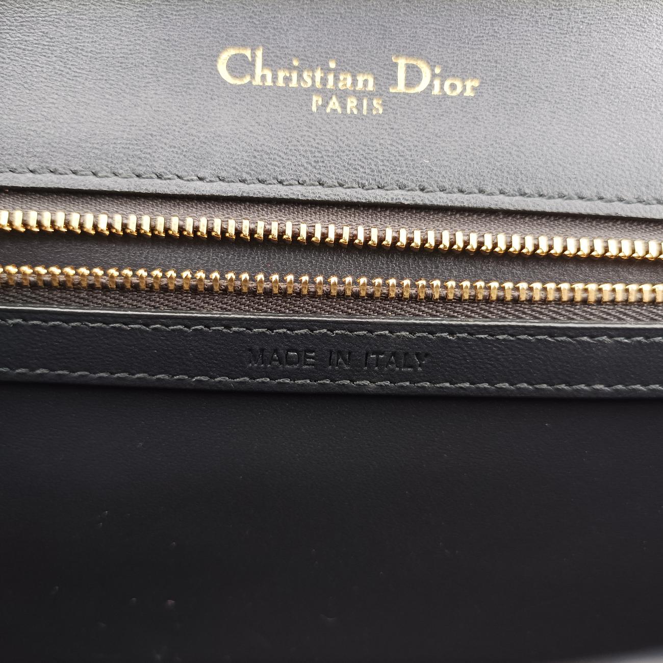 DioramaRedPatent01-BO-1127ディオラマレッドパテント01-BO-1127