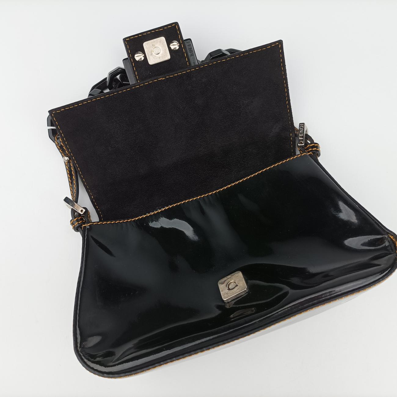BaguetteBlackPatent8BR1802415-8BR180-VUL-088マンマバケットブラックパテント8BR1802415-8BR180-VUL-088
