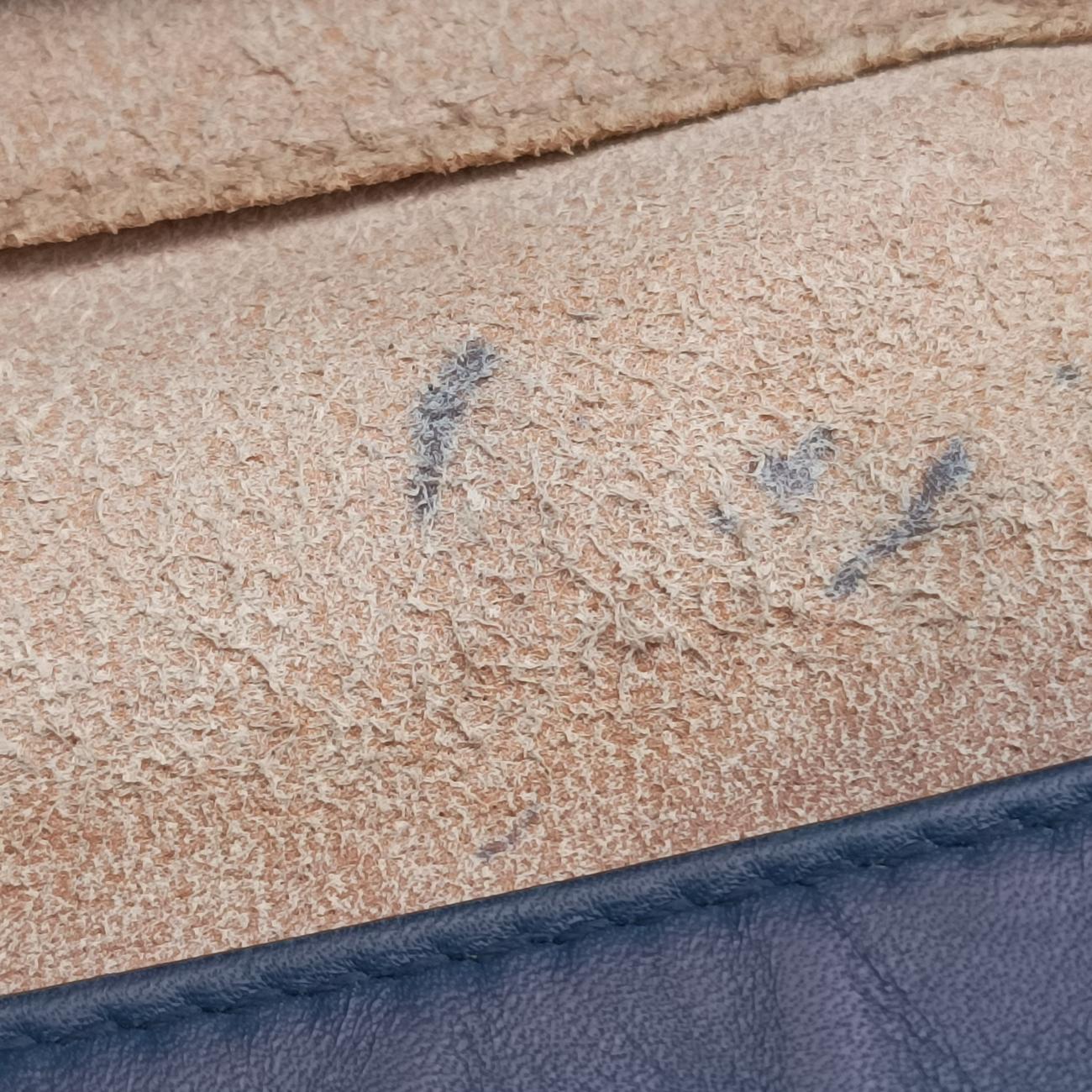 GuccissimaBlueLeather453771Lot number unknownグッチシマブルーレザー453771製番不明