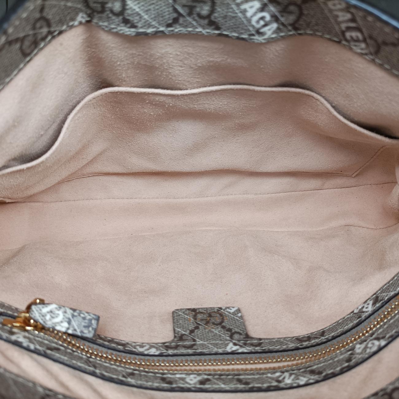 Balenciaga collaboration The Hacker Project Jackie 1961beige×red×greenPVC coated canvas636706A036622156バレンシアガ コラボ ザ ハッカー プロジェクト ジャッキー 1961ベージュ×レッド×グリーンPVCコーティングキャンバス636706A036622156