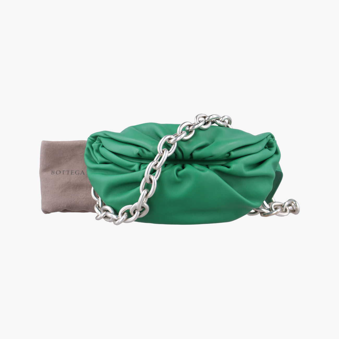 The Chain PouchGreenlambskinP01811498Xザ チェーン ポーチグリーンラムスキンP01811498X