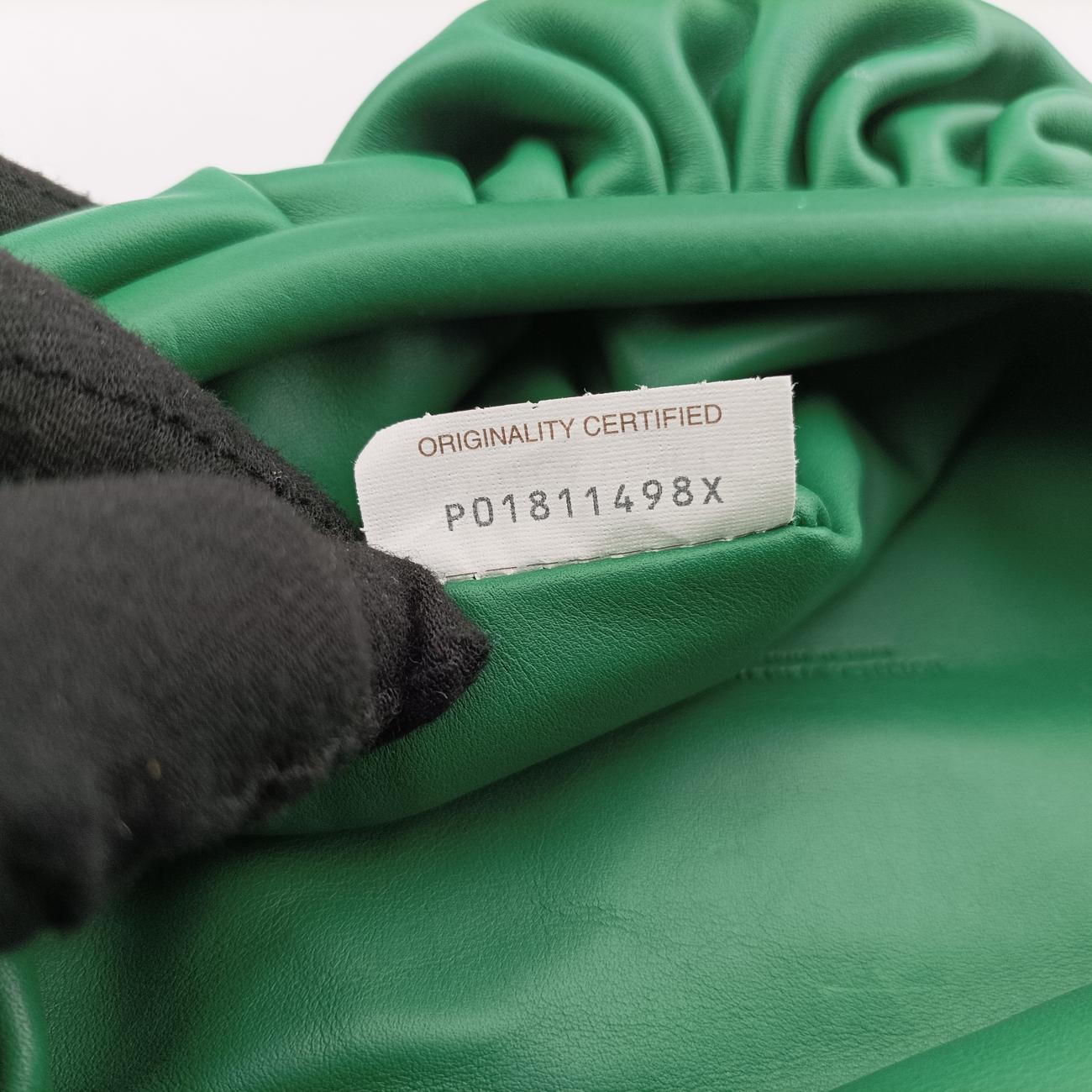 The Chain PouchGreenlambskinP01811498Xザ チェーン ポーチグリーンラムスキンP01811498X