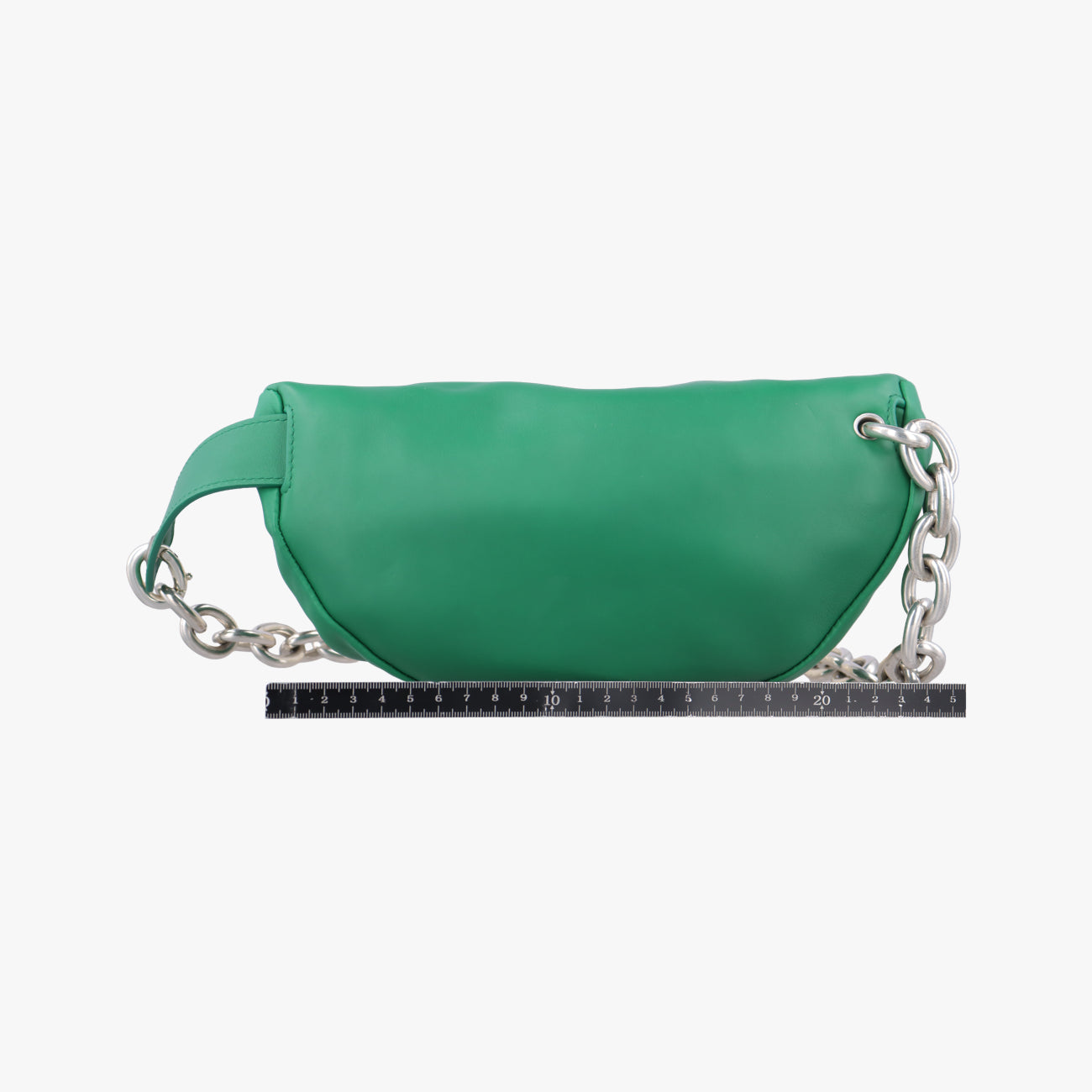 The Chain PouchGreenlambskinP01811498Xザ チェーン ポーチグリーンラムスキンP01811498X