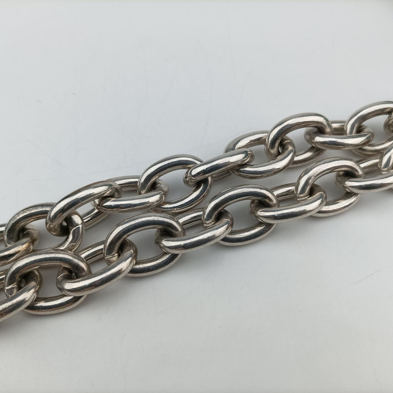 The Chain PouchGreenlambskinP01811498Xザ チェーン ポーチグリーンラムスキンP01811498X
