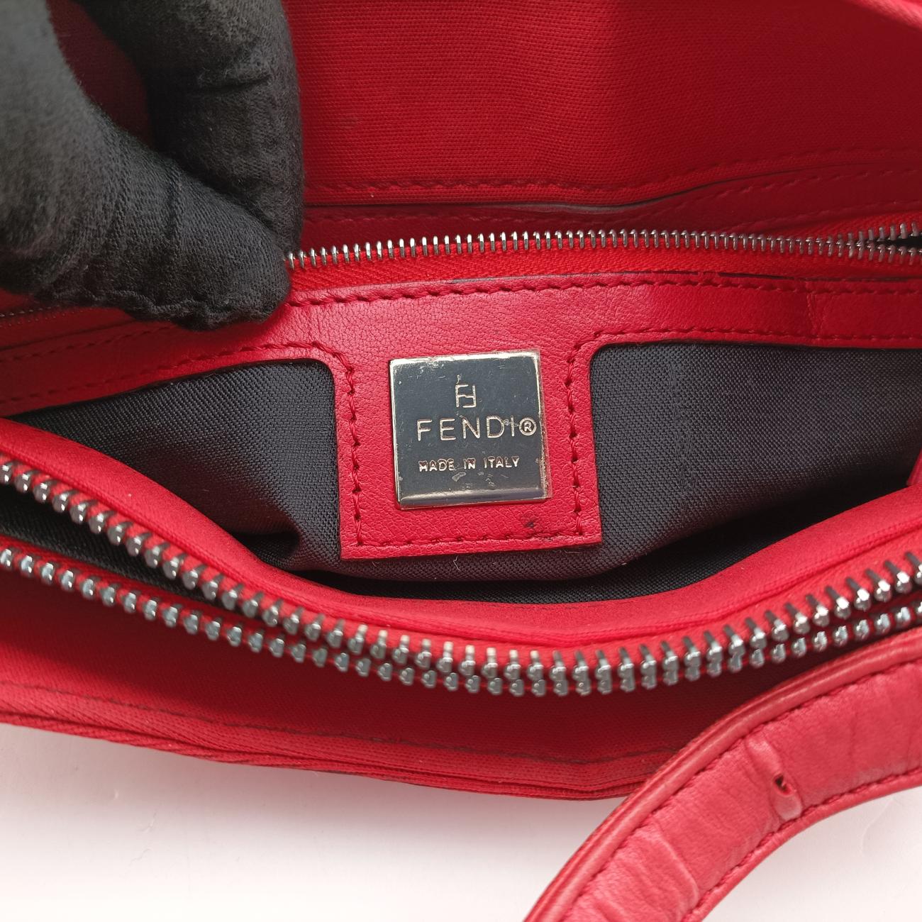 BaguetteRednylon9161109161153001マンマバケットレッドナイロン9161109161153001