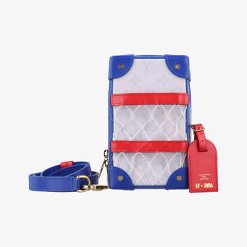 LV x NBA SOFT TRANK  PHONE BOXAntarctica x Red x WhiteMonogram Canvas×calf leatherM80101TJ4220LV x NBA ソフトトランク フォーンボックスアンタークティカ×レッド×ホワイトモノグラムキャンバス×カーフレザーM80101TJ4220