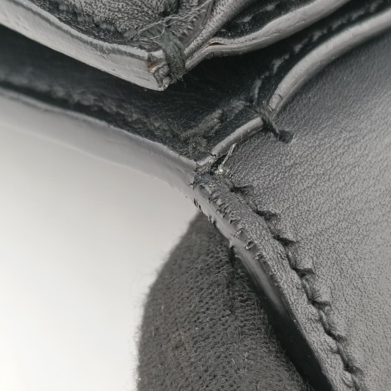 DionysusBlackLeather400249C021267752ディオニュソスブラックレザー400249C021267752