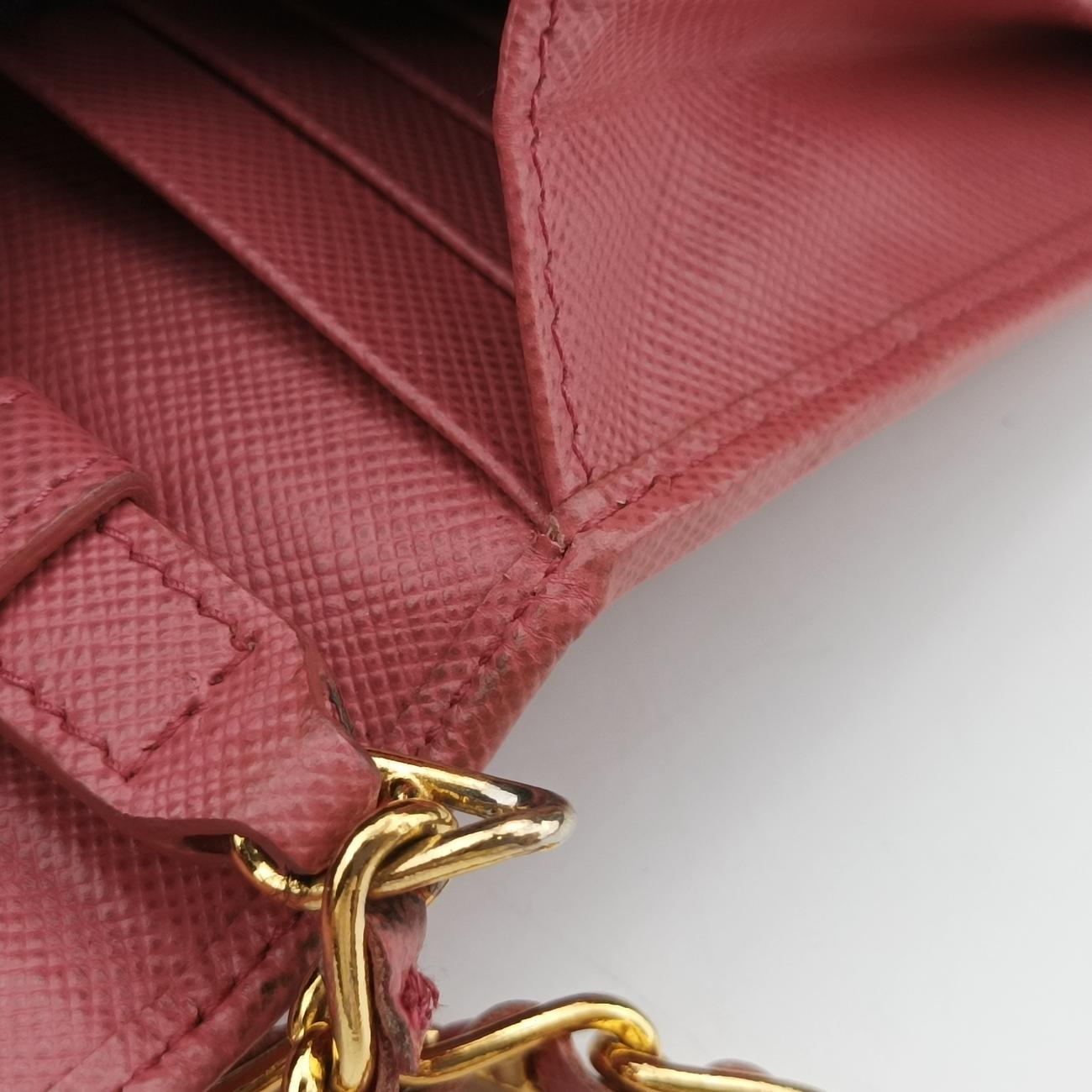Metal Wallet on Chain Cornflower ClutchPinkSaffiano leather1MT290221メタル ウォレット オン チェーン コーンフラワー クラッチピンクサフィアーノレザー1MT290221