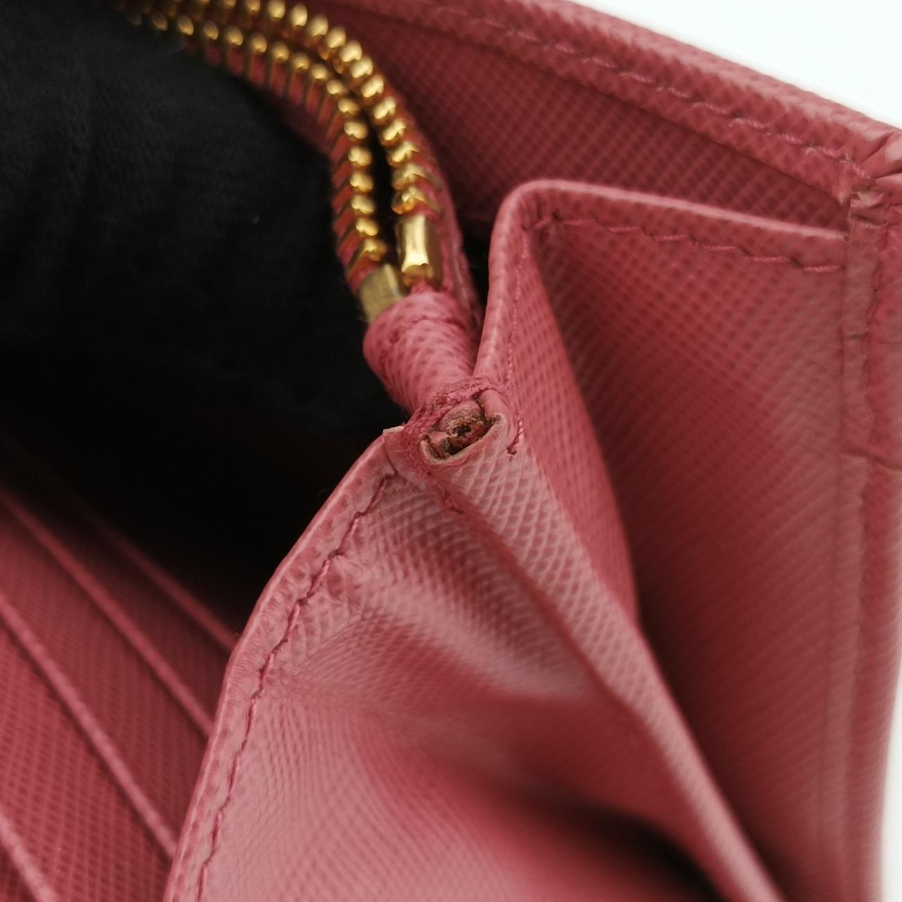 Metal Wallet on Chain Cornflower ClutchPinkSaffiano leather1MT290221メタル ウォレット オン チェーン コーンフラワー クラッチピンクサフィアーノレザー1MT290221
