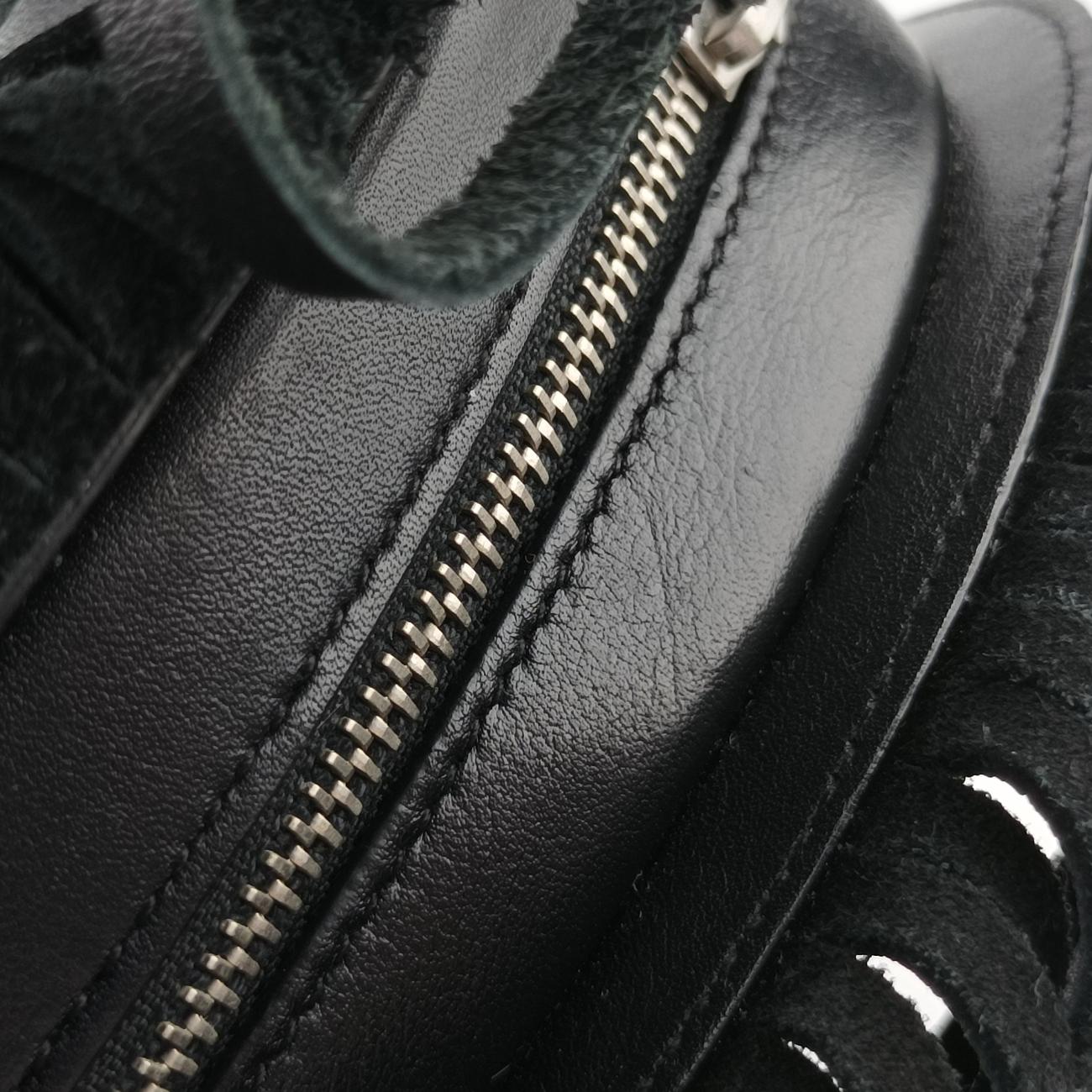Love BoxBlackLeather446865VLR446865.0616ラブボックスブラックレザー446865VLR446865.0616