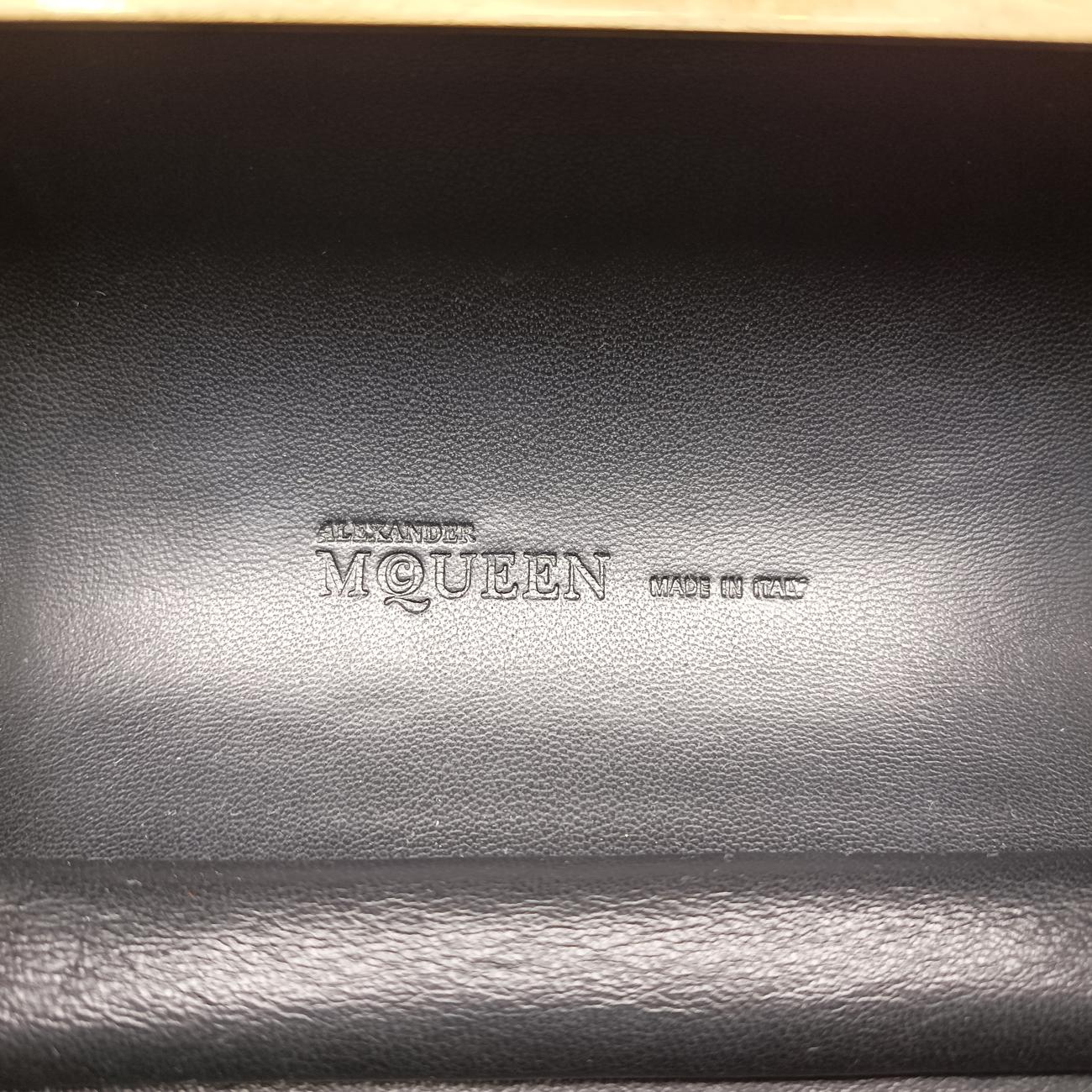 Studded Box With TasselBlackLeather358903 000926タッセル付きスタッズボックスブラックレザー358903 000926