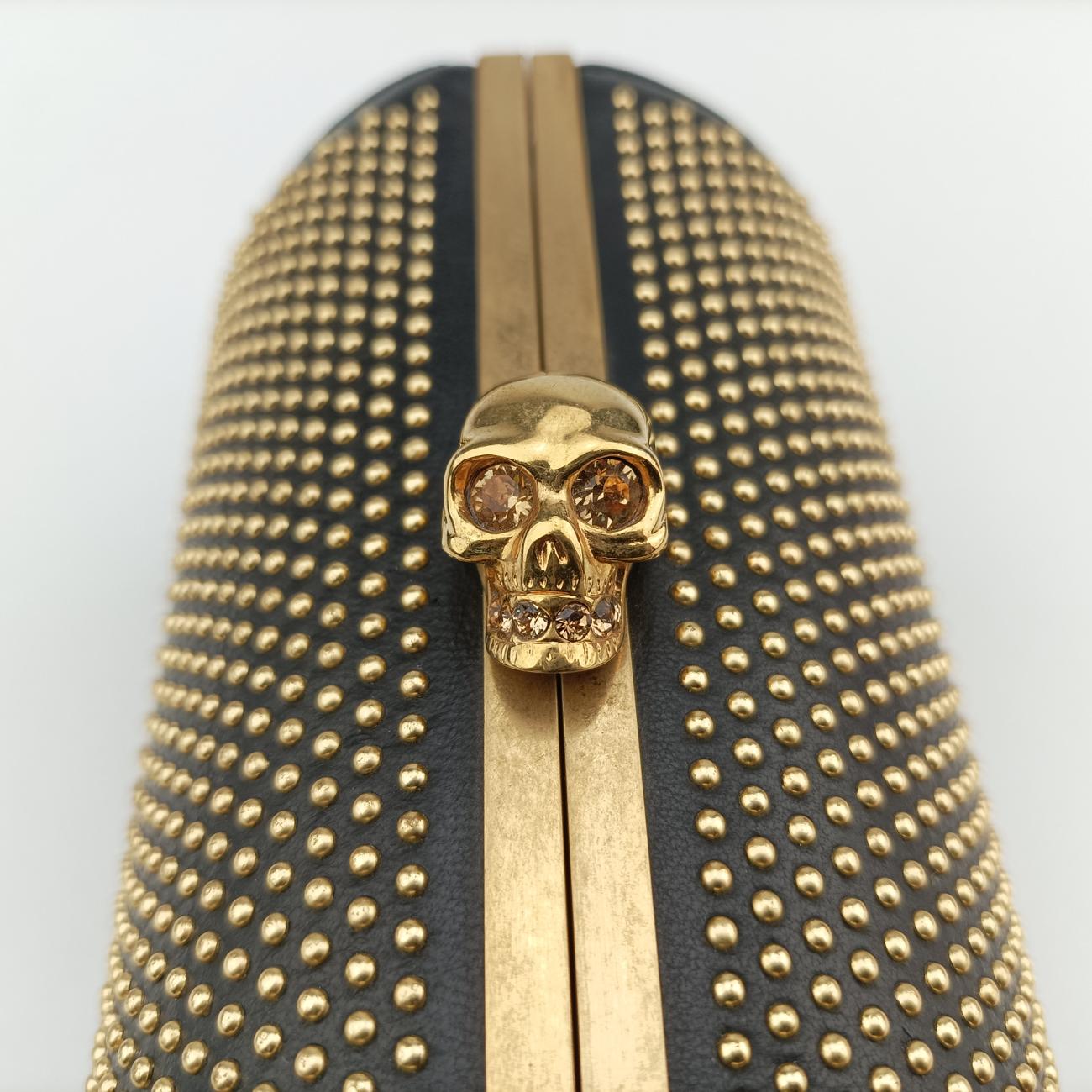 Studded Box With TasselBlackLeather358903 000926タッセル付きスタッズボックスブラックレザー358903 000926