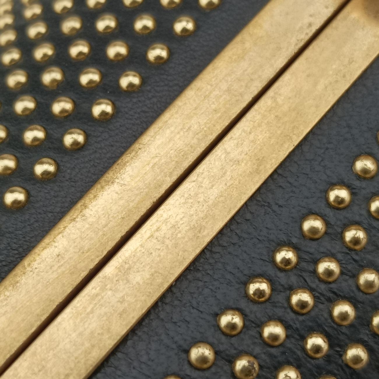 Studded Box With TasselBlackLeather358903 000926タッセル付きスタッズボックスブラックレザー358903 000926