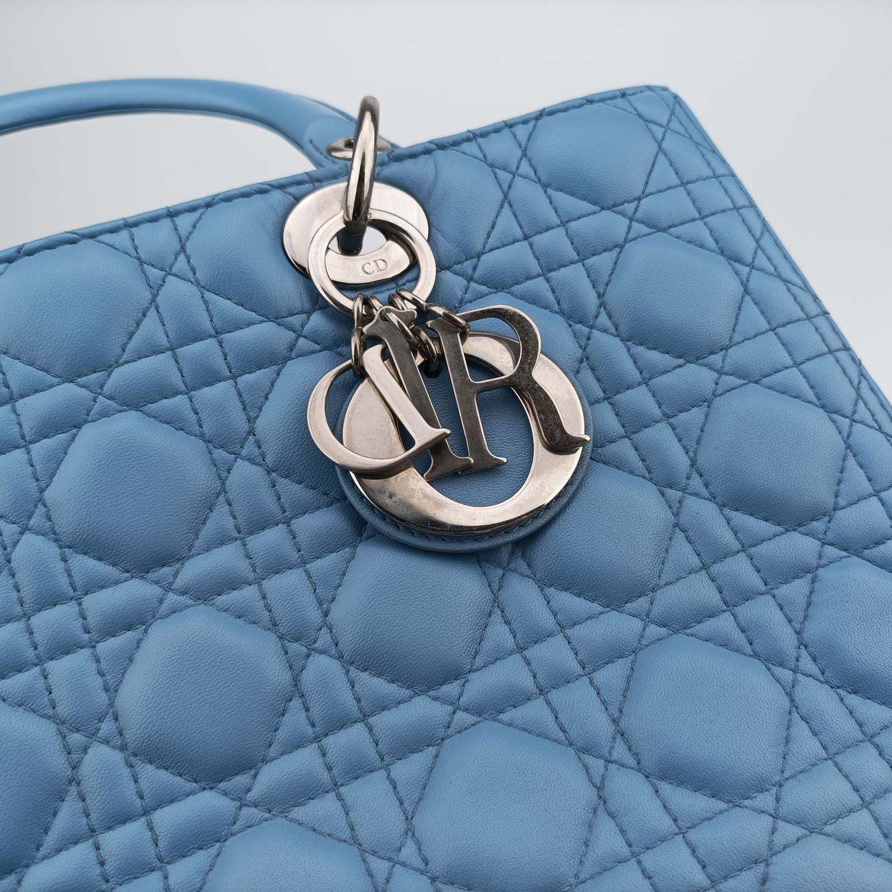 Lady DiorBluelambskin15-BO-0114レディディオールブルーラムスキン15-BO-0114