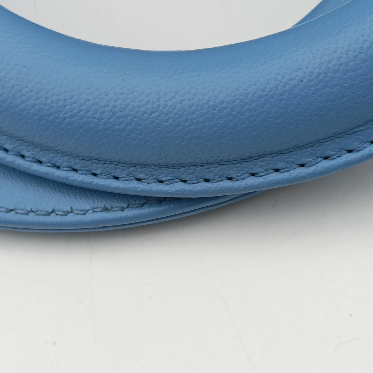 Lady DiorBluelambskin15-BO-0114レディディオールブルーラムスキン15-BO-0114