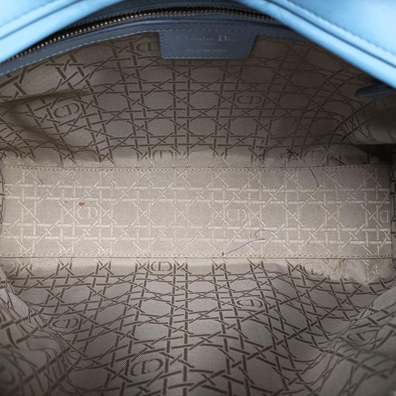 Lady DiorBluelambskin15-BO-0114レディディオールブルーラムスキン15-BO-0114