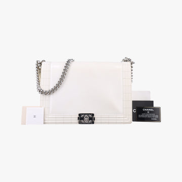 BOY CHANELWhitePatentA6702116191646ボーイシャネルホワイトパテントA6702116191646