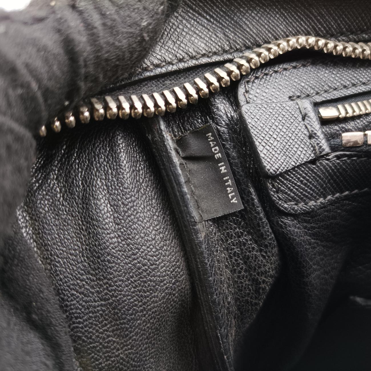 Bicolor BriefcaseMaroonxBlackSAFFIANO LeatherVS305M64バイカラーブリーフケースマルーン×ブラックサフィアーノレザーVS305M64