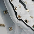 Rockstud SPIKE UPWhite x BlackleatherBL-Q122XQC2ロックスタッズスパイクホワイト×ブラックレザーBL-Q122XQC2