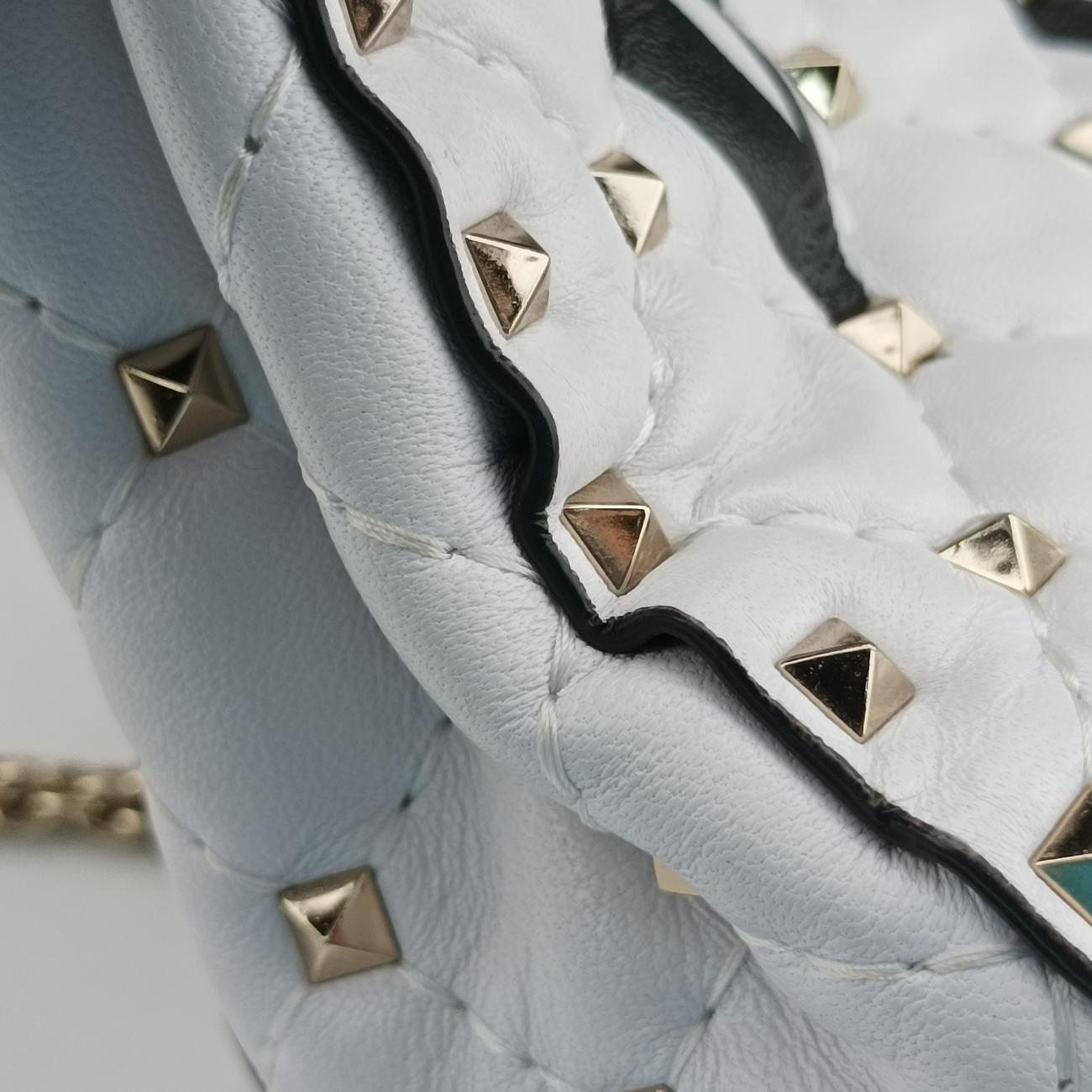 Rockstud SPIKE UPWhite x BlackleatherBL-Q122XQC2ロックスタッズスパイクホワイト×ブラックレザーBL-Q122XQC2