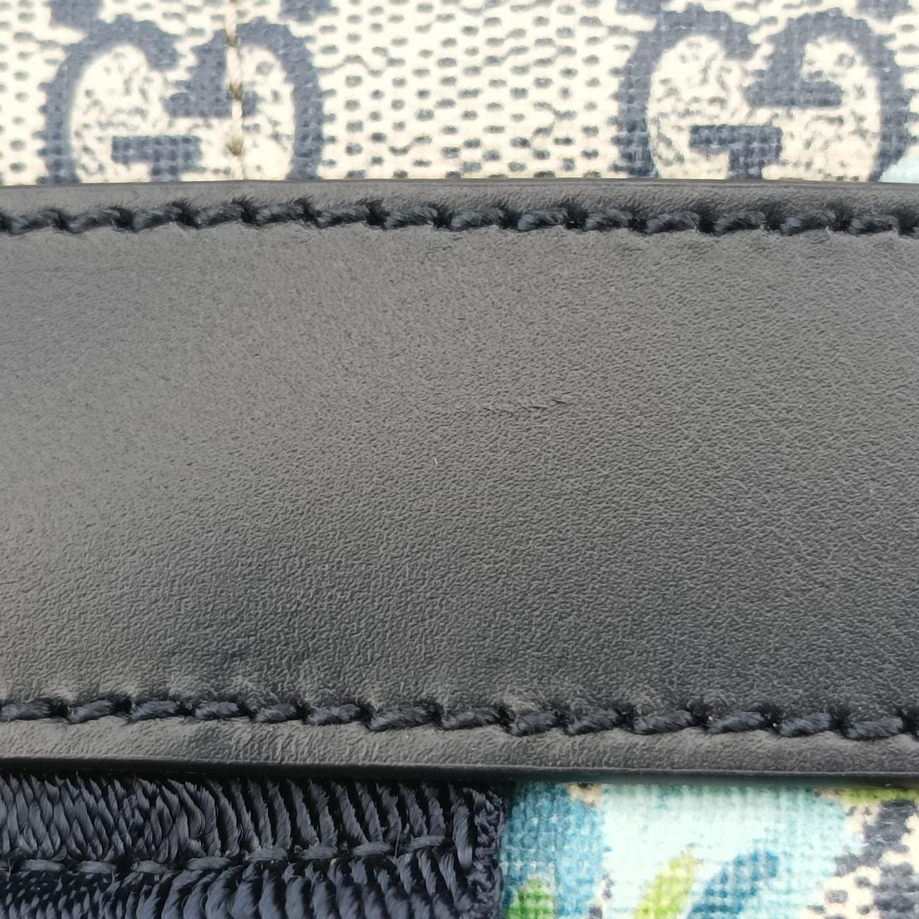 GG BloomsBeige x Navy x MulticolorPVC coated canvas546327G028482487GGブルームスベージュ×ネイビー×マルチカラーPVCコーティングキャンバス546327G028482487