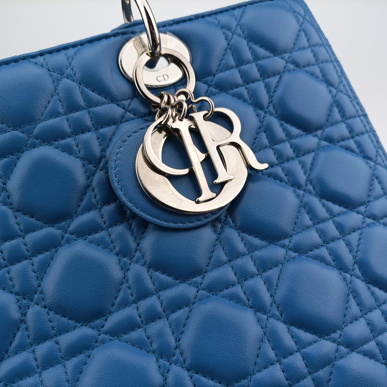 Lady DiorBluelambskin16-BO-0154レディディオールブルーラムスキン16-BO-0154