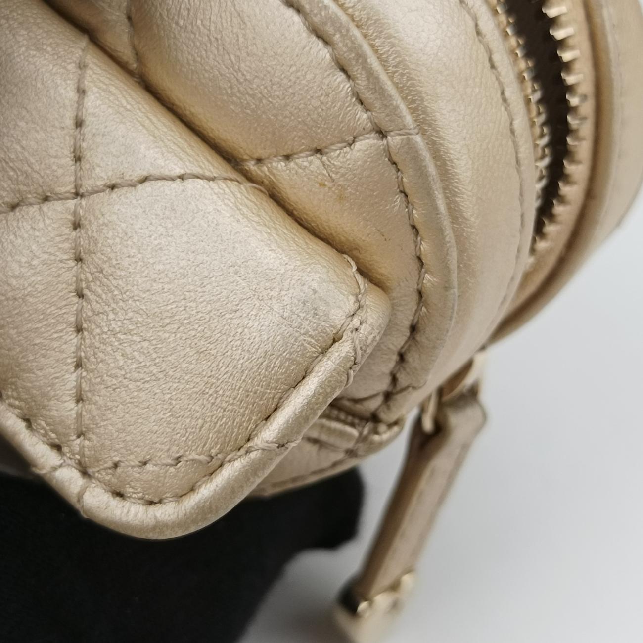 Matelasse Heart Arm Coin PurseGoldenlambskinAP278332050483ハート アーム マトラッセゴールドラムスキンAP278332050483