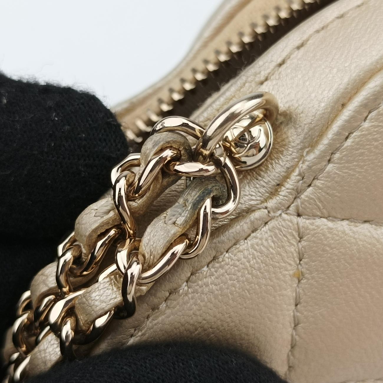 Matelasse Heart Arm Coin PurseGoldenlambskinAP278332050483ハート アーム マトラッセゴールドラムスキンAP278332050483