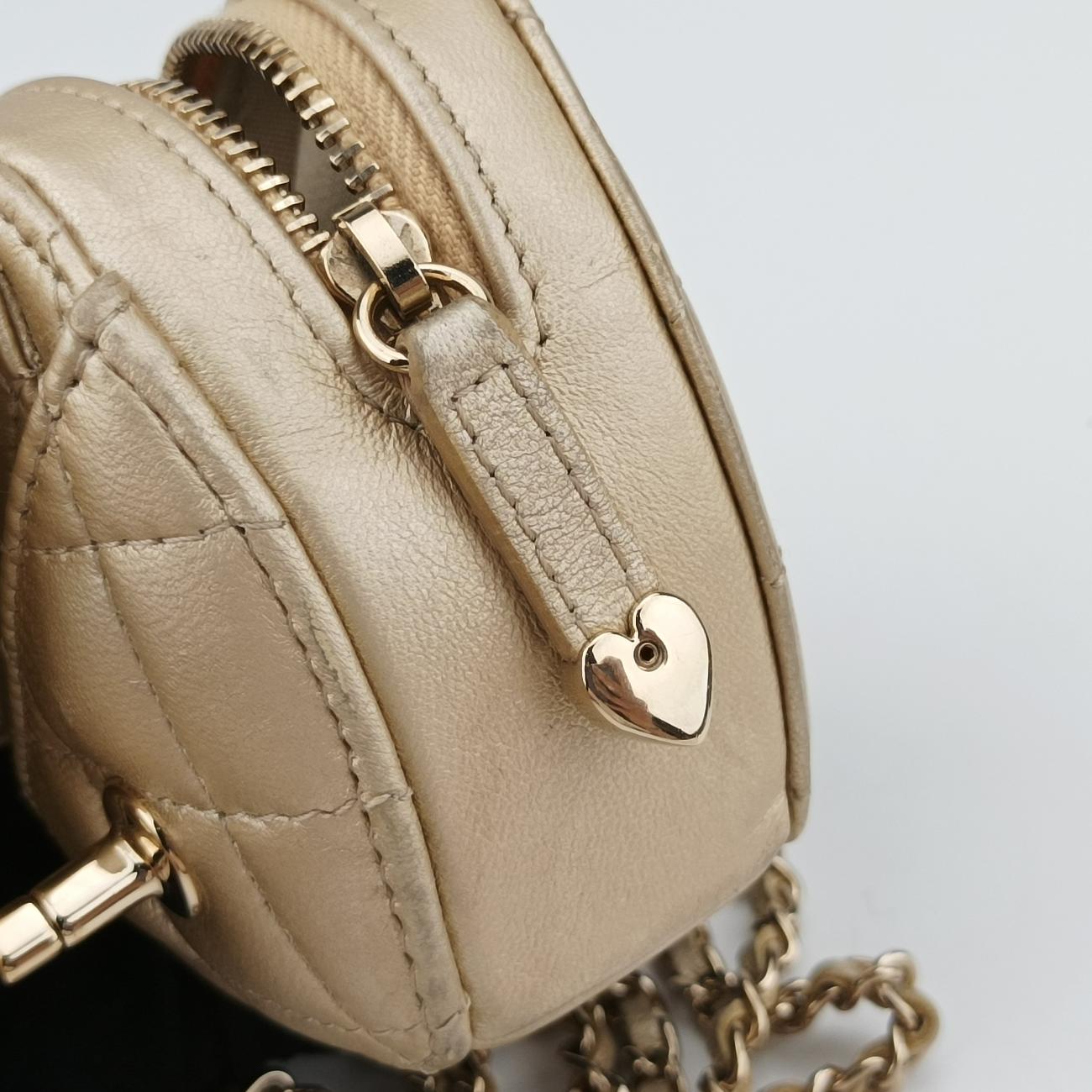 Matelasse Heart Arm Coin PurseGoldenlambskinAP278332050483ハート アーム マトラッセゴールドラムスキンAP278332050483