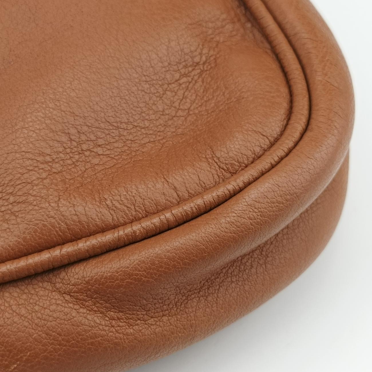 Fendista PochettebrownLeather8M02768M0276-ANG-128-2566フェンディスタ ポシェットブラウンレザー8M02768M0276-ANG-128-2566