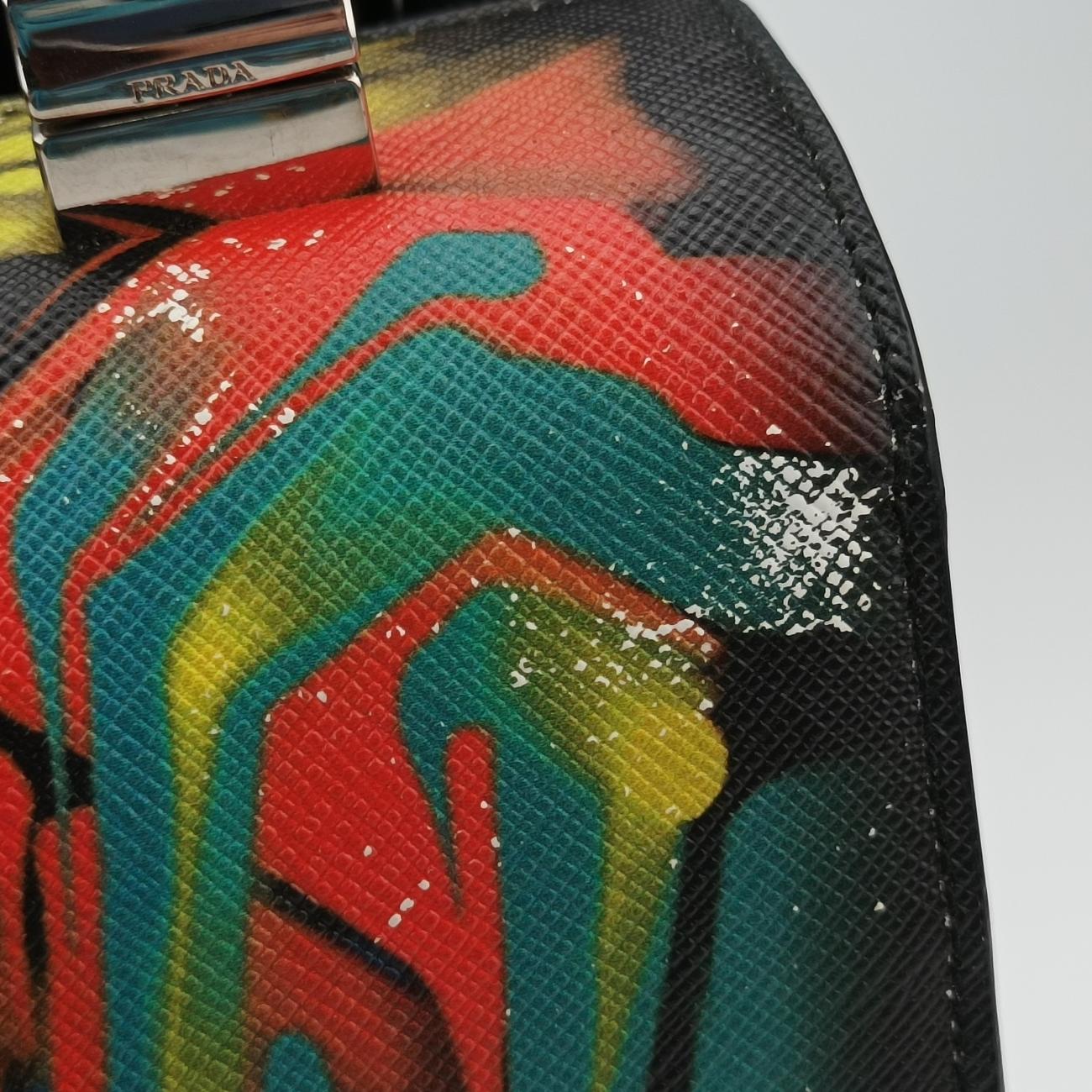 Lux Face Art TwinBlack×MulticolourSaffiano LeatherB2710K231ラックスフェイスアートツインブラック×マルチカラーサフィアーノレザーB2710K231