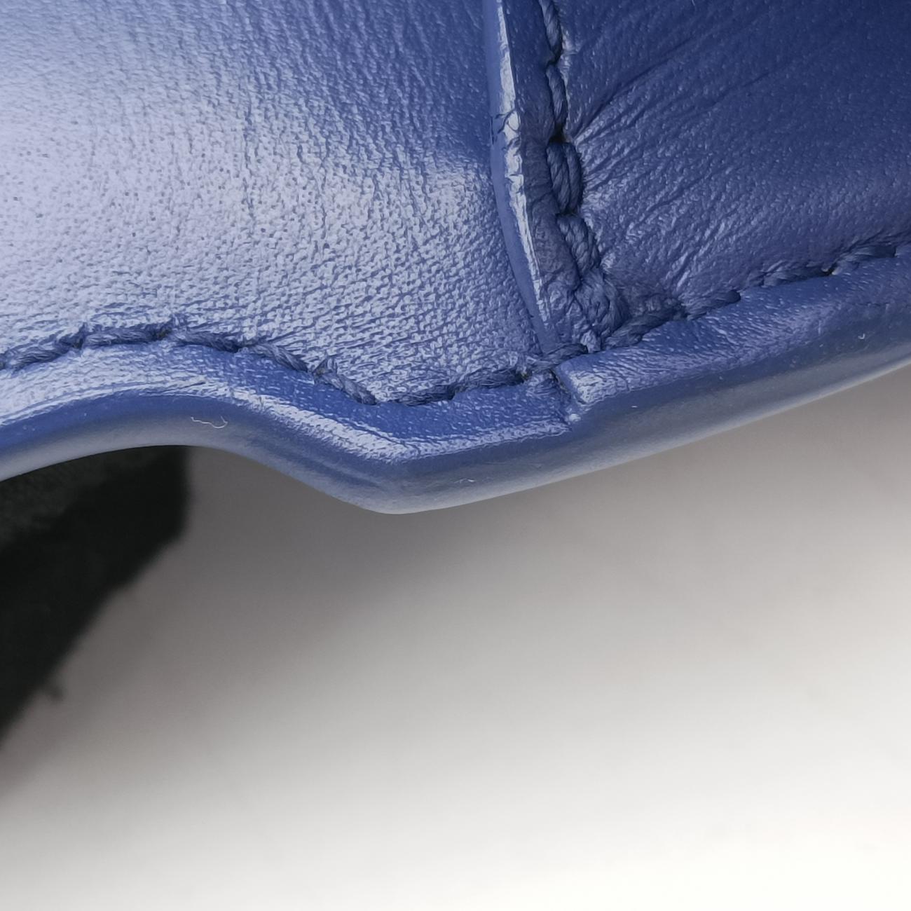 CASSANDRABlueLeather623930GAB623930.0720カサンドラブルーレザー623930GAB623930.0720