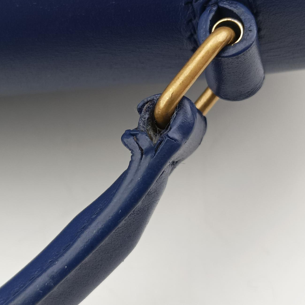 CASSANDRABlueLeather623930GAB623930.0720カサンドラブルーレザー623930GAB623930.0720