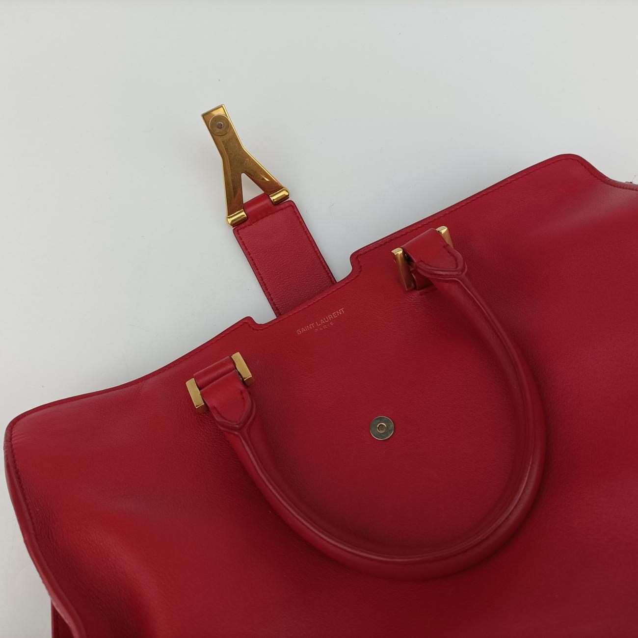 Y Ligne Petit CabasRedLeather311210311210.529258Yライン プチカバスレッドレザー311210311210.529258