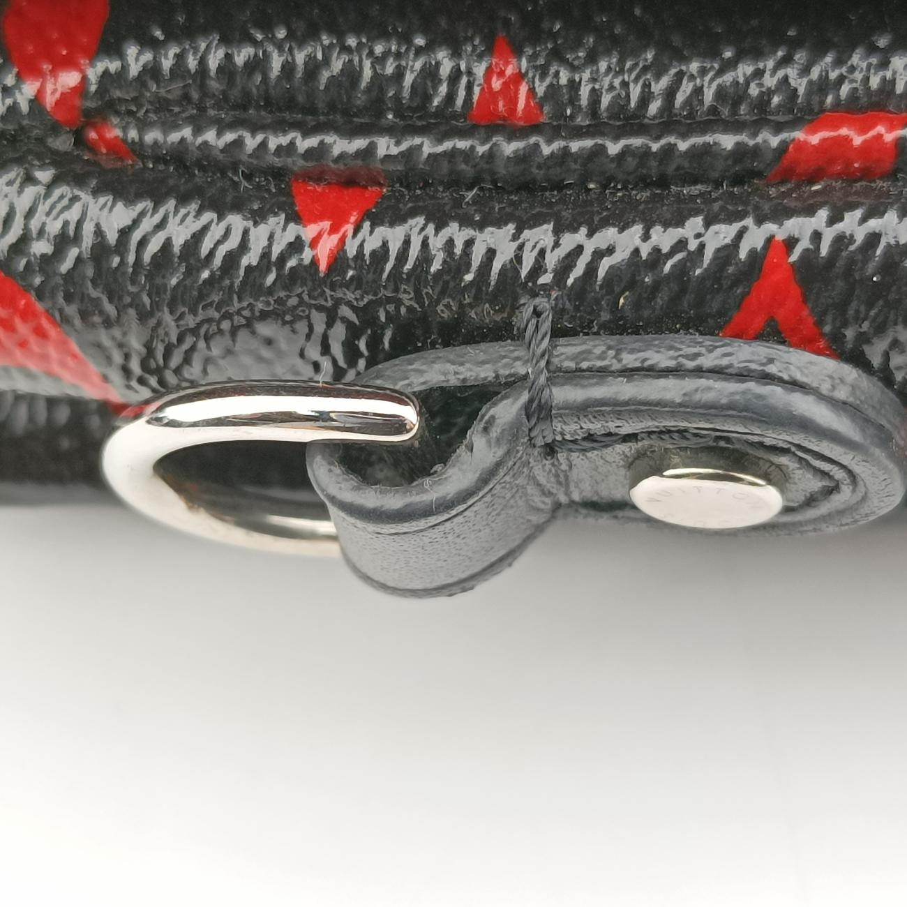 Pochette Metis MMNoir×ROUGEMonogram InfrarougeM41462DR0127ポシェット メティス MMノワール×ルージュモノグラム アンフラルージュM41462DR0127