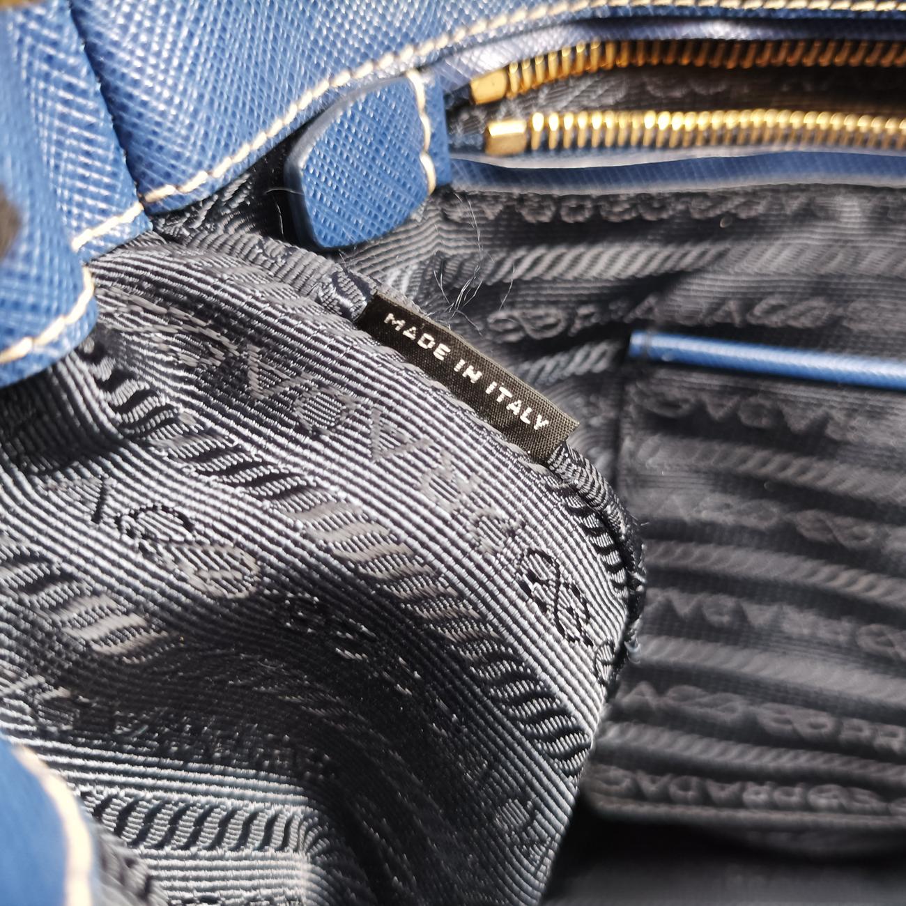 Bicolor ToteBlue×Light blueSAFFIANO Leather7/A 165バイカラーブルー×ライトブルーサフィアーノレザー7/A 165