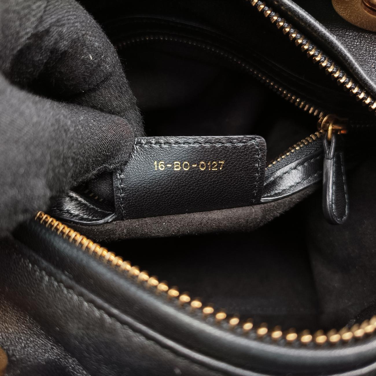 Lady DiorBlacklambskin16-BO-0127レディディオールブラックラムスキン16-BO-0127