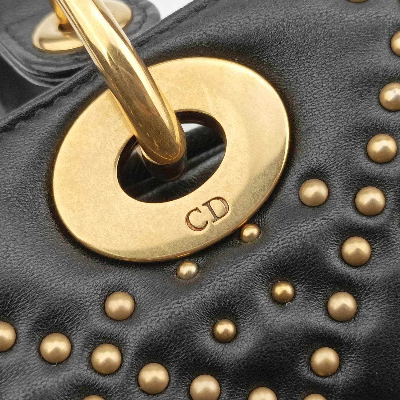 Lady DiorBlacklambskin16-BO-0127レディディオールブラックラムスキン16-BO-0127