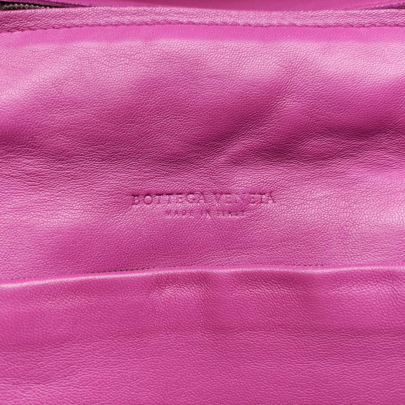 IntrecciatoRose Red×Multicolorlambskin239897 VN670 5207 EPEV 2009 7033 Aイントレチャートローズ レッド×マルチカラーラムスキン239897 VN670 5207 EPEV 2009 7033 A