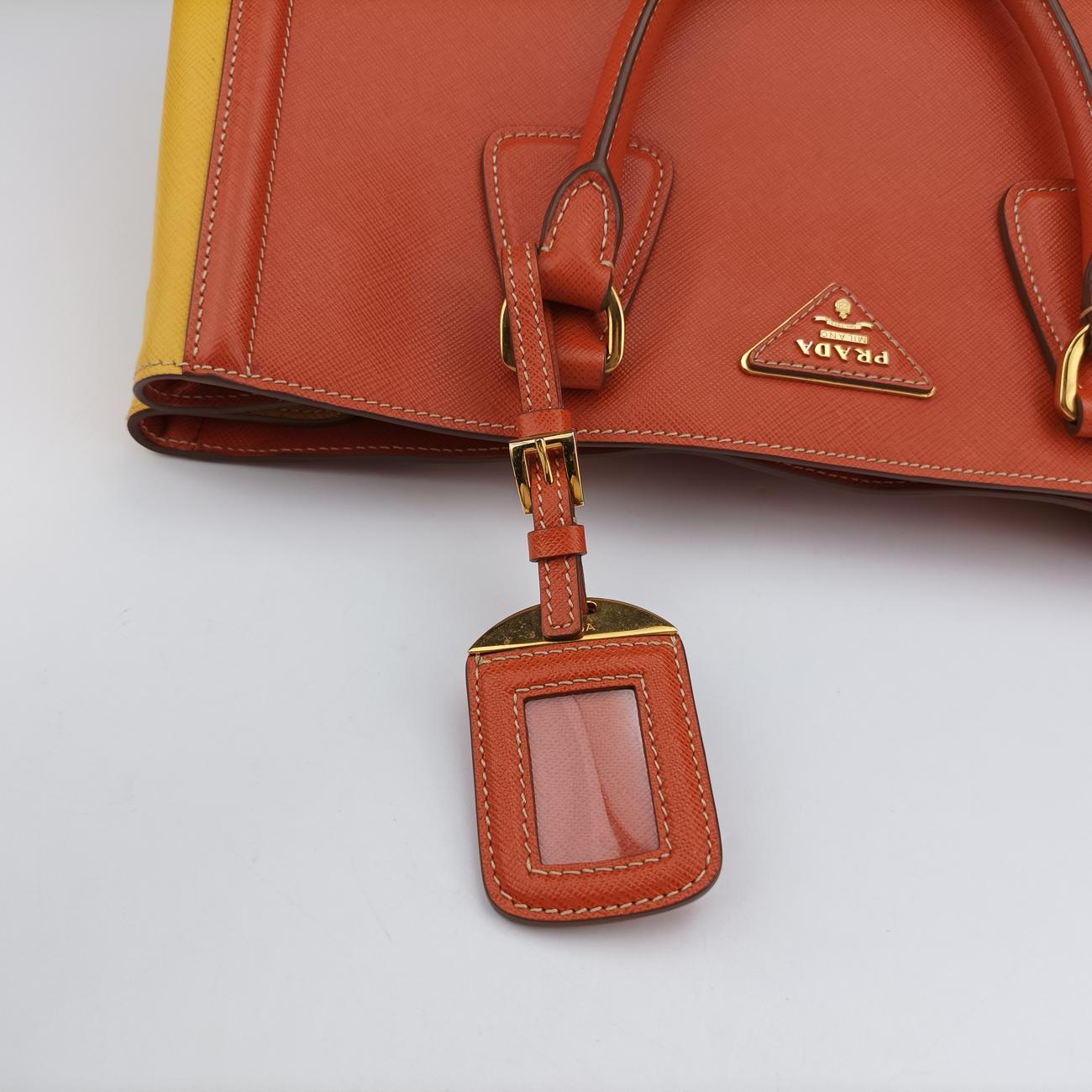 Two Tone Open ToteOrange×YellowSaffiano LeatherBN24387/A 165ツートン オープン トートオレンジ×イエローサフィアーノレザーBN24387/A 165
