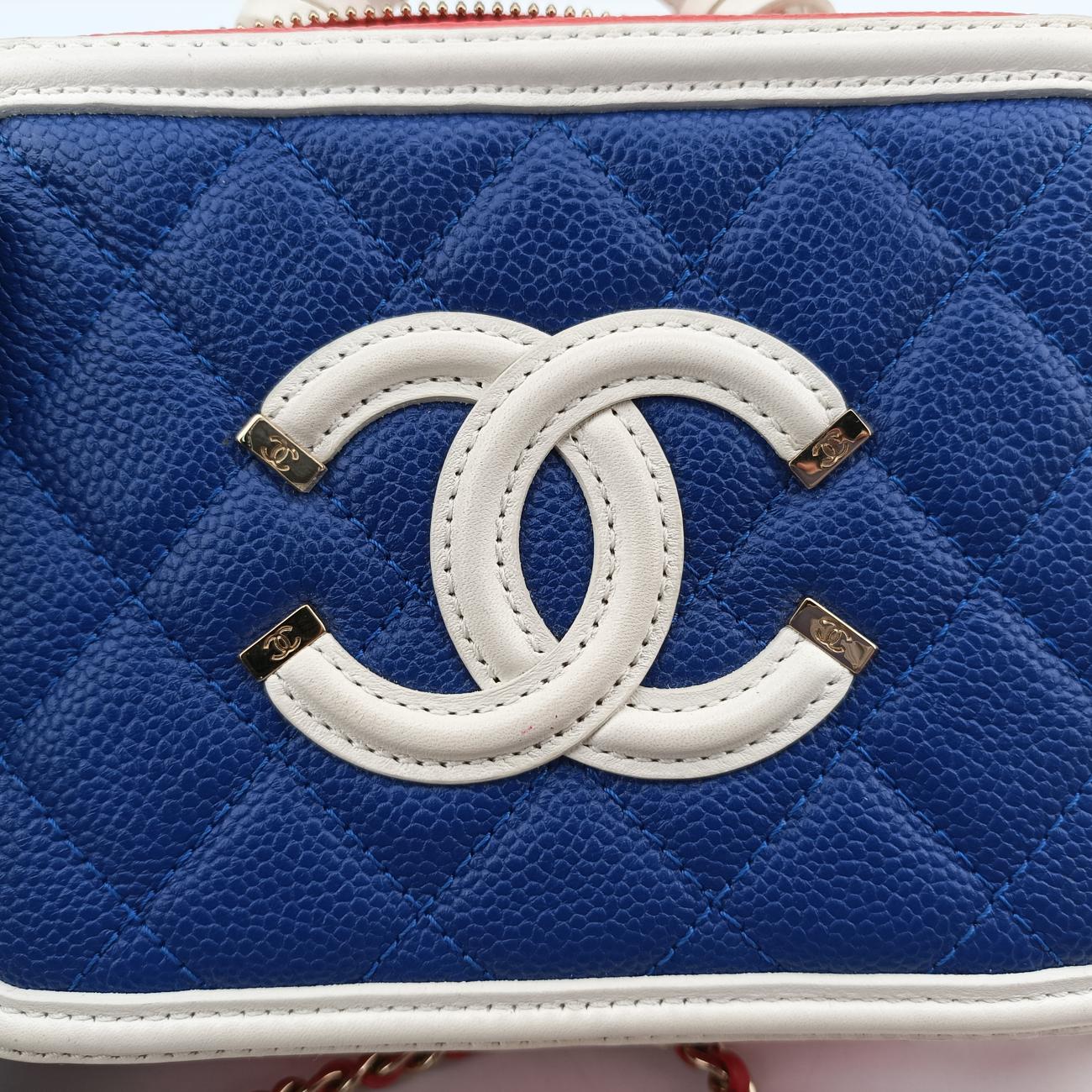 Filigree Vanity CaseBlue x Red x WhiteCaviar SkinA9334227036458CCフィリグリー バニティ ケース トップ ハンドルブルー×レッド×ホワイトキャビアスキンA9334227036458