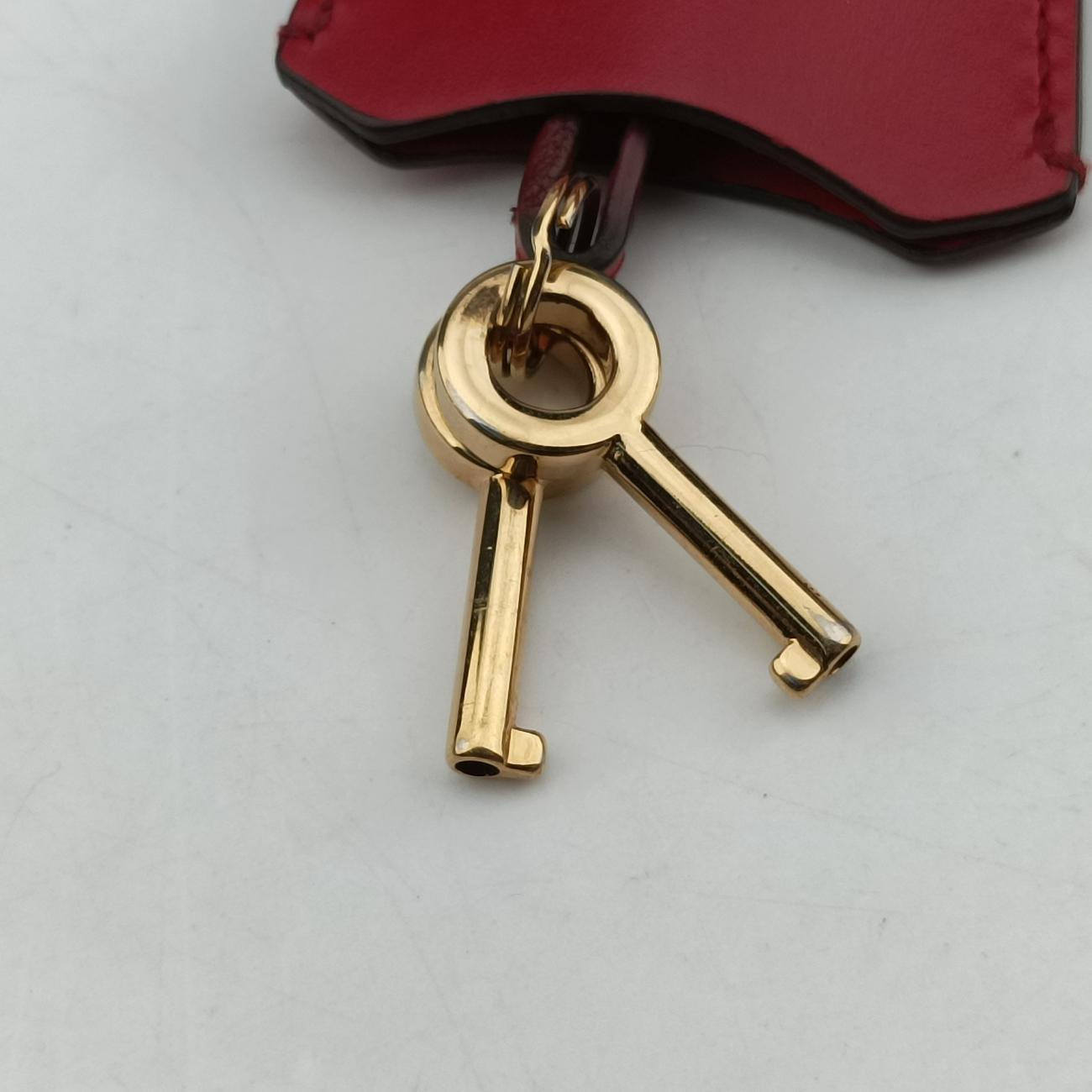 PadlockRedLeather409487H022869660パドロックレッドレザー409487H022869660