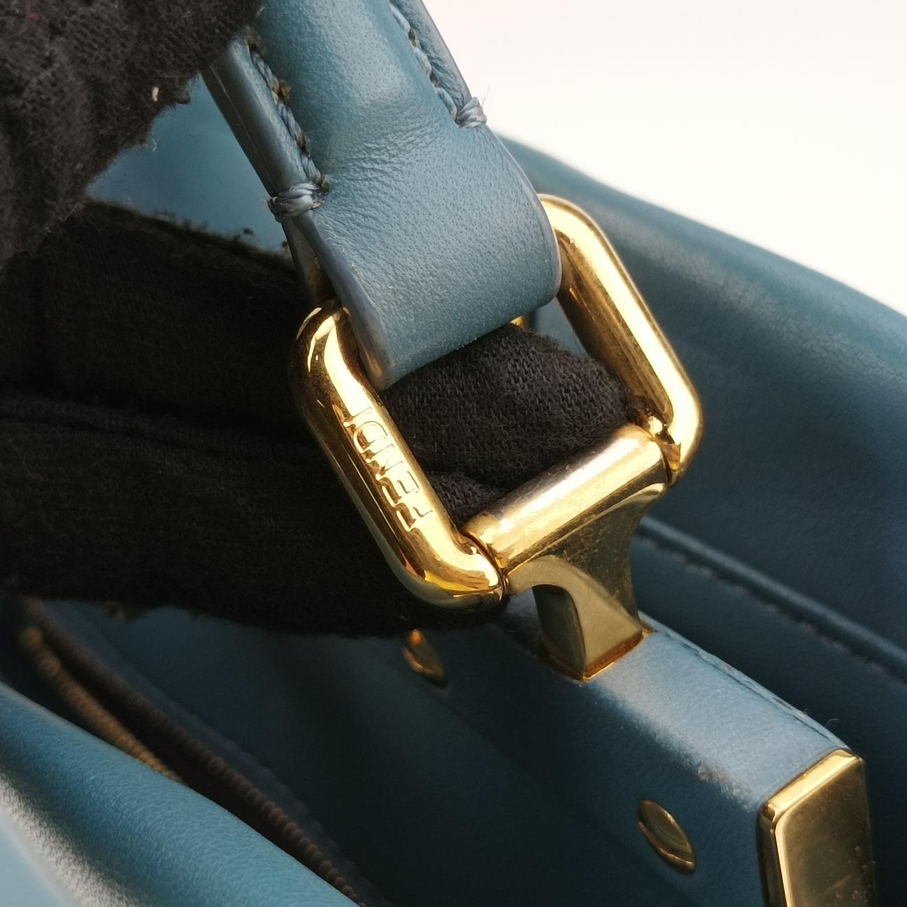 PEEKABOO miniBlueLeather8BN2448BN244.K4P.169.8007ピーカブー ミニブルーレザー8BN2448BN244.K4P.169.8007