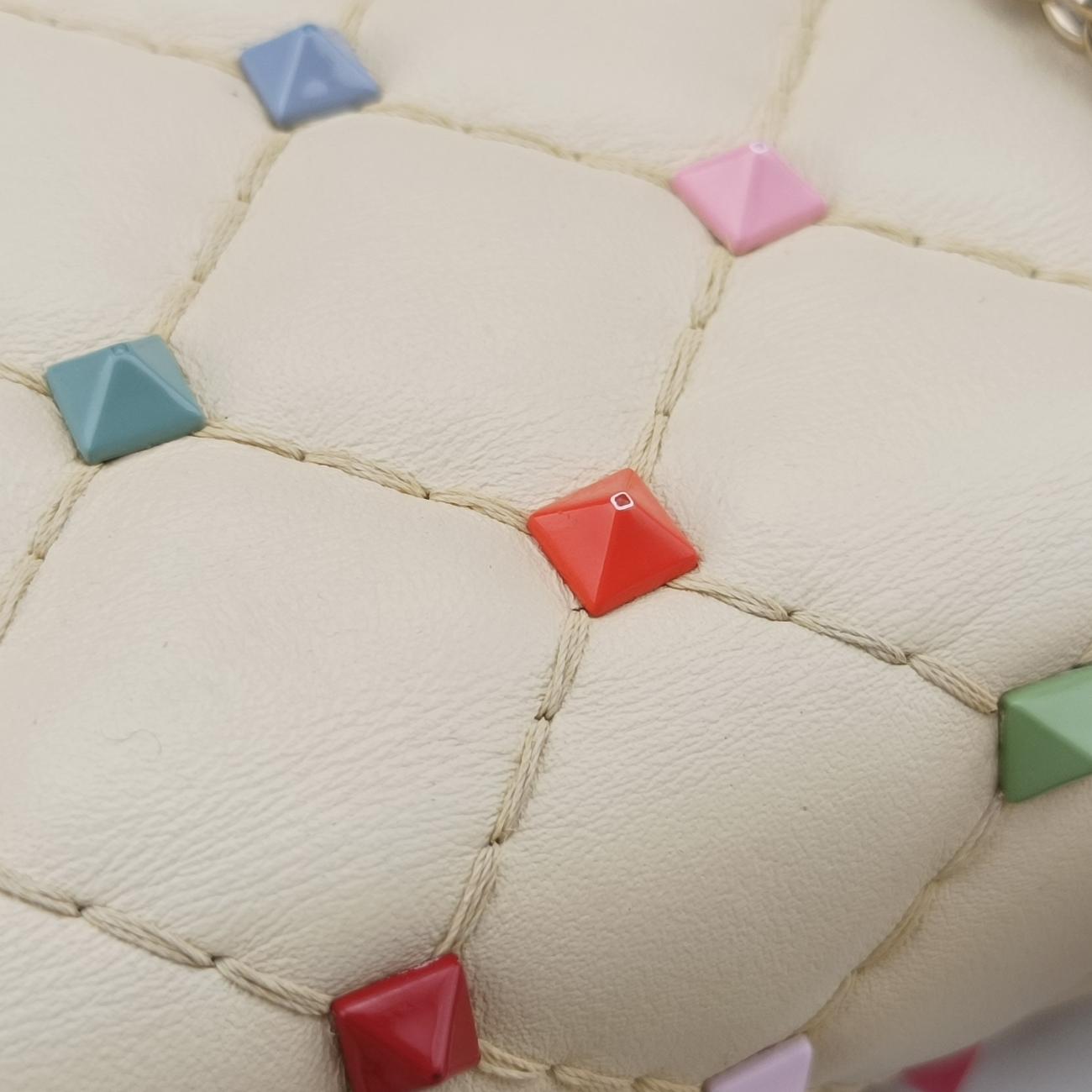 Rockstud　Beige x MulticolorLeatherBL-P123JMD0ロックスタッズベージュ x マルチカラーレザーBL-P123JMD0