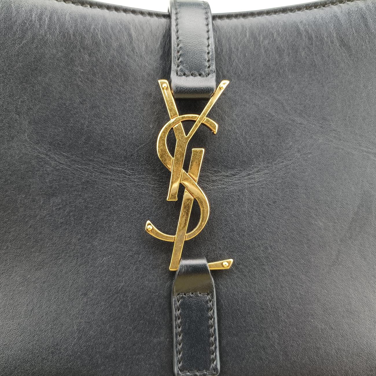 LE 5 À 7 Mini HoboBlackLeather657228GNR657228.0922LE 5 À 7 ミニ ホーボーブラックレザー657228GNR657228.0922