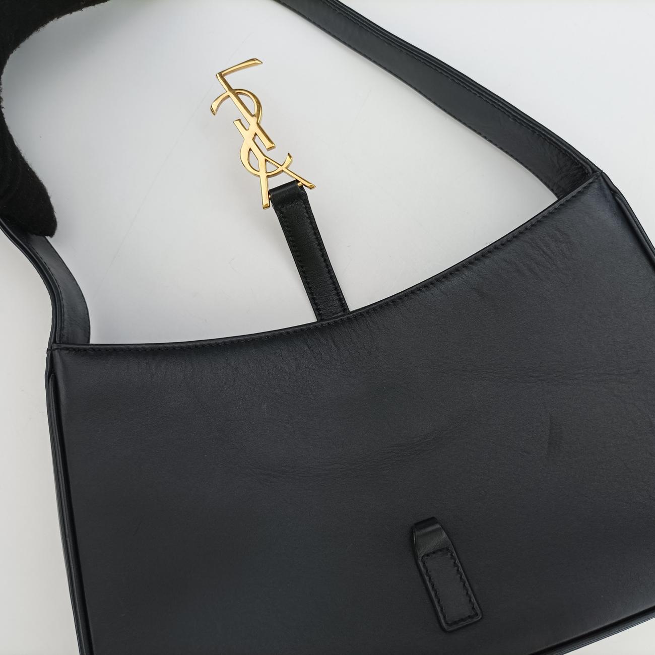 LE 5 À 7 Mini HoboBlackLeather657228GNR657228.0922LE 5 À 7 ミニ ホーボーブラックレザー657228GNR657228.0922