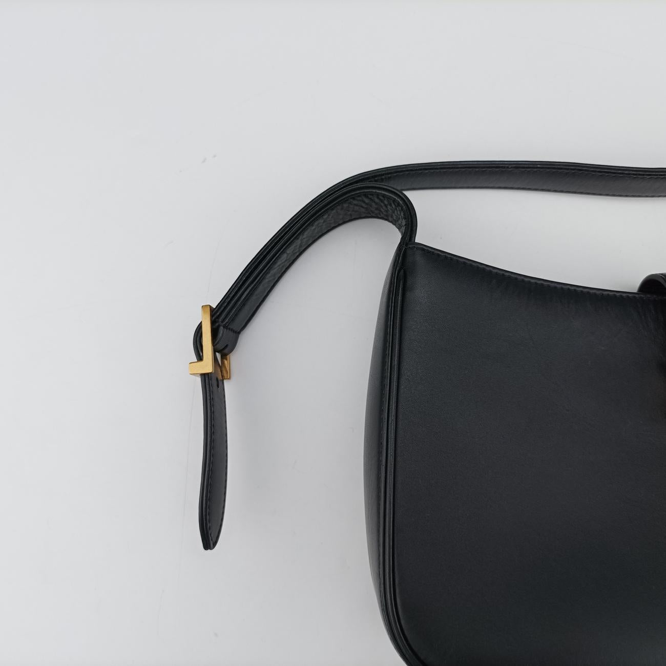 LE 5 À 7 Mini HoboBlackLeather657228GNR657228.0922LE 5 À 7 ミニ ホーボーブラックレザー657228GNR657228.0922