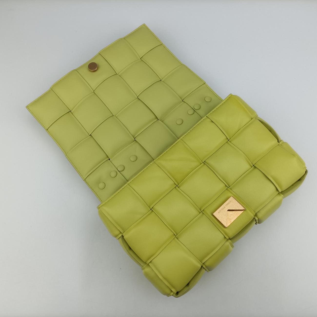 The Chain CassetteYellowlambskinB09316698Vザ チェーン カセットイエローラムスキンB09316698V