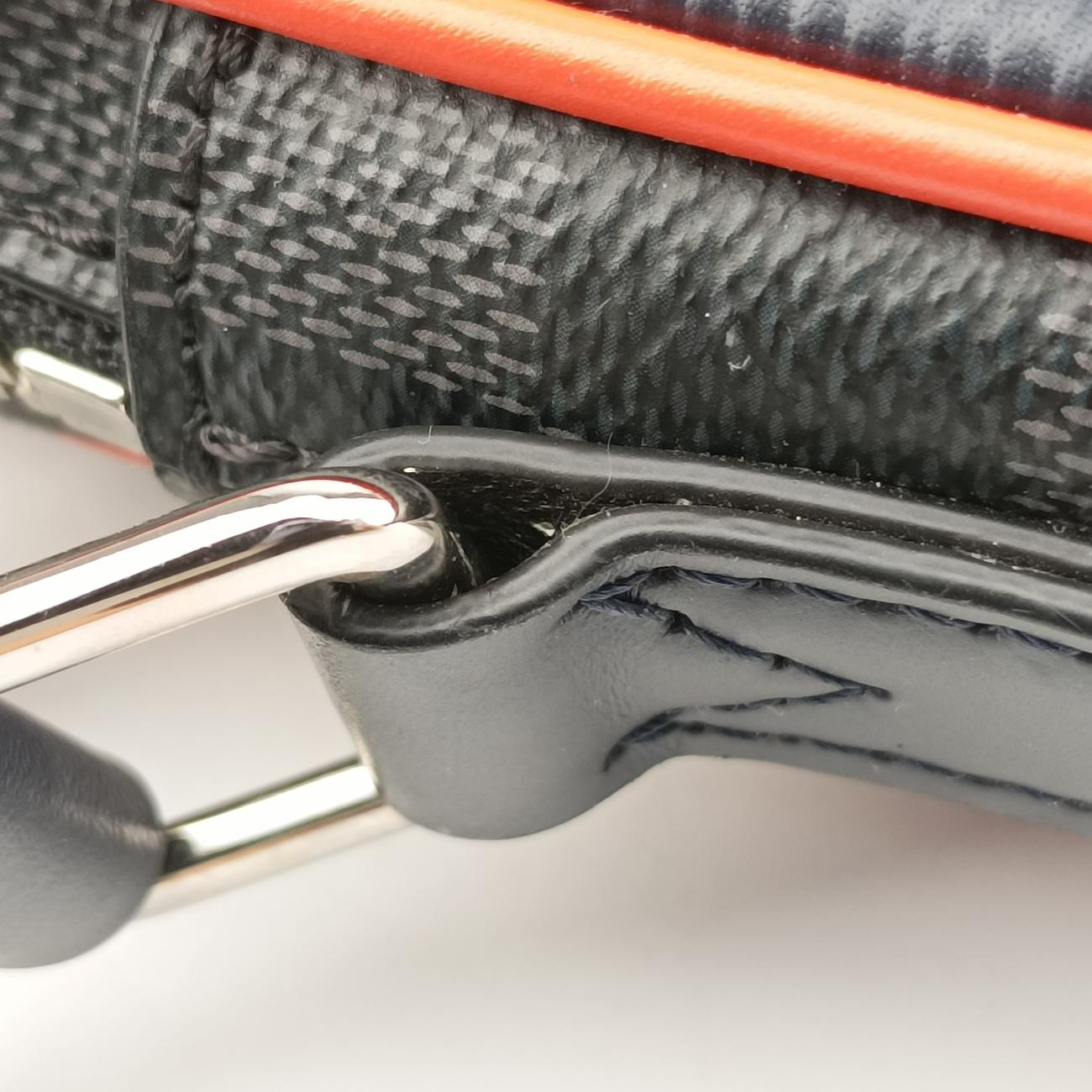 DANUBE SLIM PM NMNavy x Blue x NoirEpi×DAMIER GRAPHITEM51460FO3118 ICチップダヌーブスリムPM NMネイビー×ブルー×ノワールエピ×ダミエグラフィットM51460FO3118 ICチップ