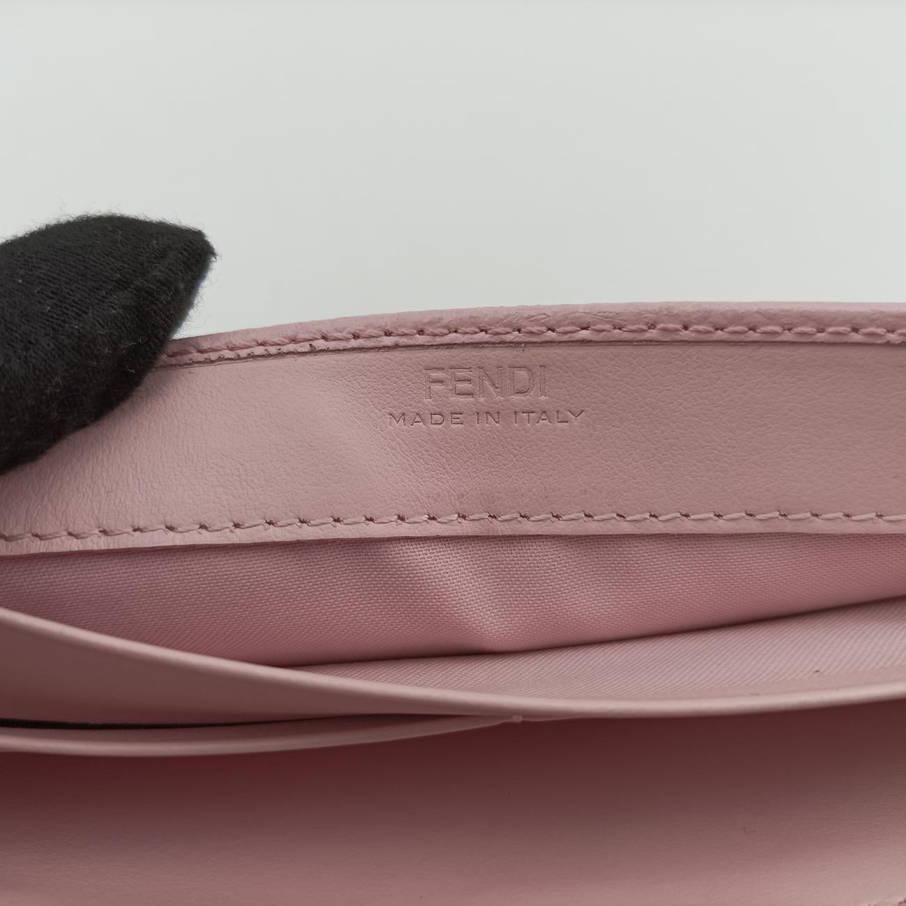 F is FendiPinkLeather8M03658M0365-A18B-198-3260F is Fendiピンクレザー8M03658M0365-A18B-198-3260